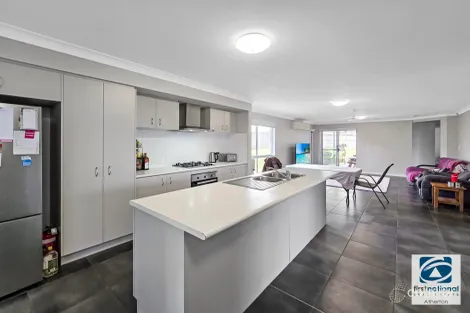 Property photo of 4 Robertson Close Atherton QLD 4883