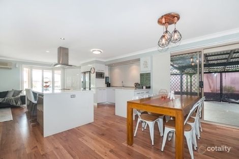 Property photo of 19 Franklin Place Albion Park NSW 2527