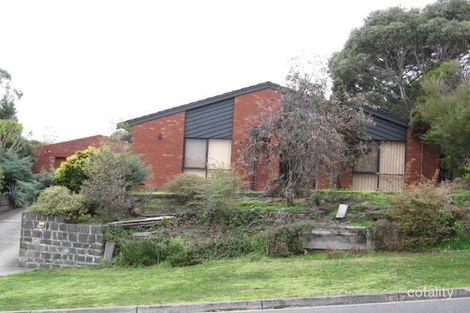 13 SILVANA CT, DONCASTER EAST, VIC 3109