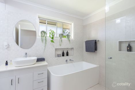 Property photo of 8 Bagot Street Centenary Heights QLD 4350