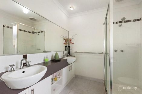 Property photo of 14 Delphinium Road Pakenham VIC 3810