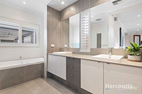 Property photo of 5 Peer Street South Morang VIC 3752