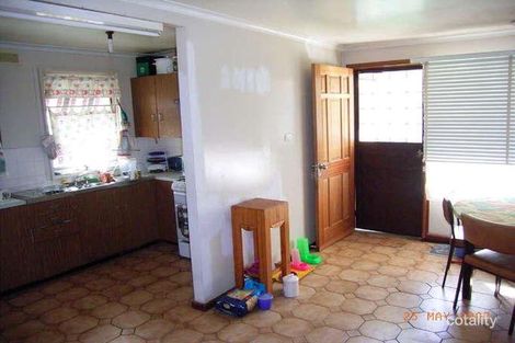 Property photo of 24 Hibiscus Crescent West Albury NSW 2640