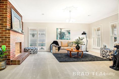 Property photo of 1 Bobbora Court Taylors Lakes VIC 3038