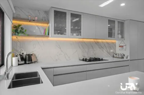 Property photo of 96 Langdon Crescent Craigieburn VIC 3064