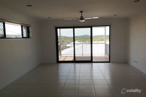 Property photo of 1/4 Brearley Court Rural View QLD 4740