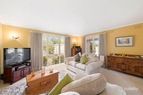 12 Ingleside Cres, Glen Waverley, VIC 3150