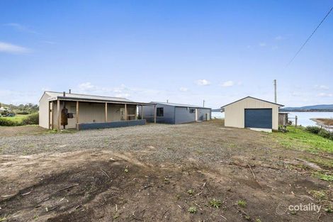 Property photo of 192 Bay Road Boomer Bay TAS 7177