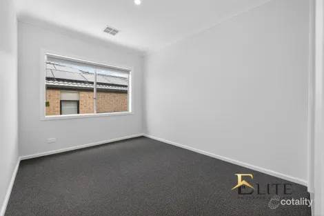 Property photo of 5 Citron Way Clyde VIC 3978