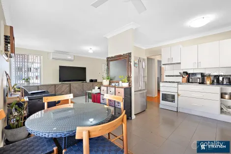 Property photo of 10 Ypres Road Camillo WA 6111