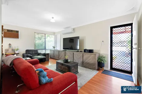 Property photo of 10 Ypres Road Camillo WA 6111