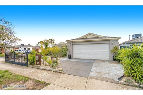 Property photo of 31 Lachlan Crescent Roxburgh Park VIC 3064