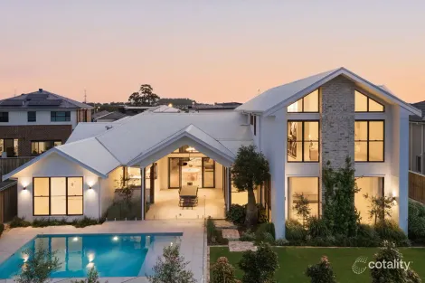 Property photo of 18 Sevira Avenue Gledswood Hills NSW 2557