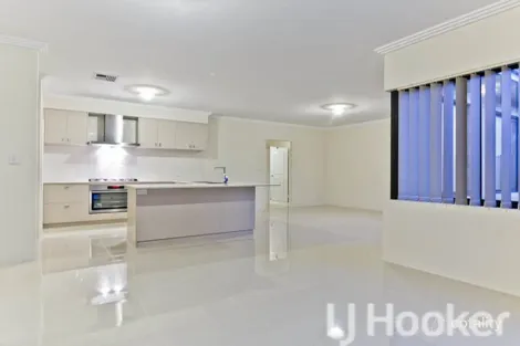 Property photo of 1 Teneriffe Rise Halls Head WA 6210