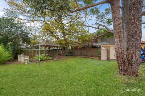 Property photo of 24 Avondale Grove Mount Waverley VIC 3149
