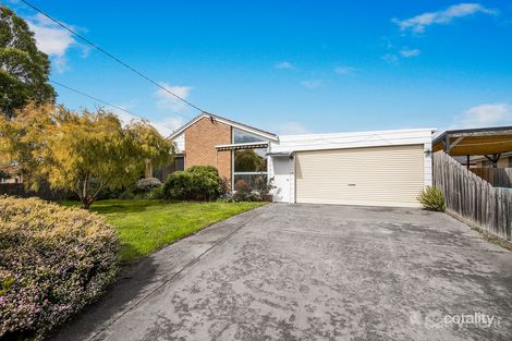 Property photo of 4 Chateau Avenue Narre Warren VIC 3805