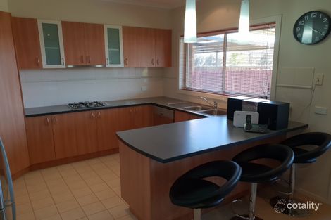 Property photo of 18 Amberlea Circuit Taylors Hill VIC 3037