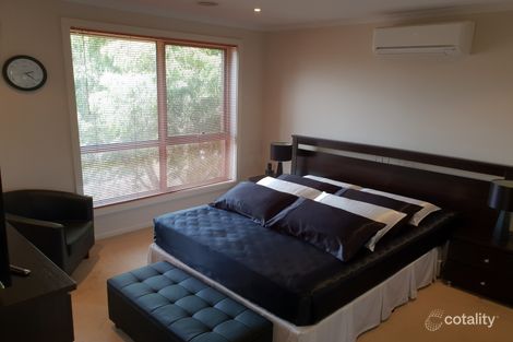 Property photo of 18 Amberlea Circuit Taylors Hill VIC 3037