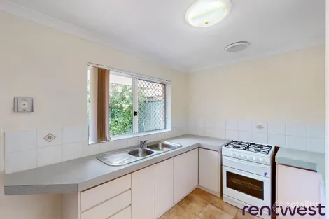 Property photo of 8/31 Third Avenue Kelmscott WA 6111