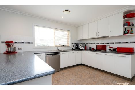 Property photo of 3 Yvette Close Sale VIC 3850
