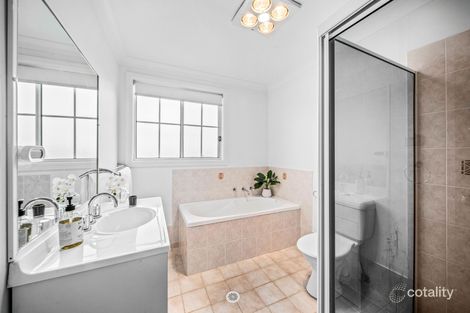 Property photo of 4 O'Keefes Place Horningsea Park NSW 2171