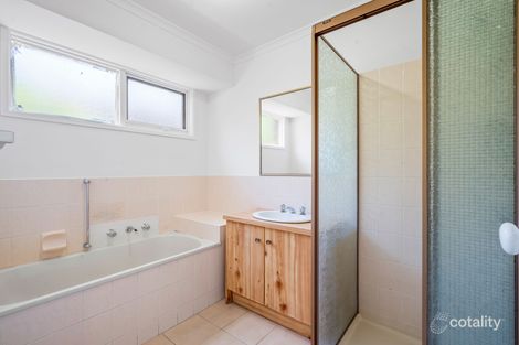 Property photo of 82 Bicentennial Crescent Meadow Heights VIC 3048