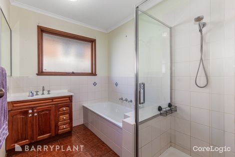 Property photo of 2 Cleve Court Wallan VIC 3756