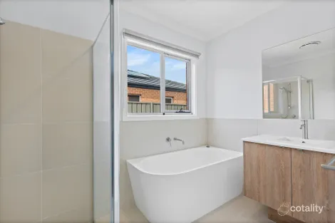 Property photo of 45 Tuff Street Werribee VIC 3030