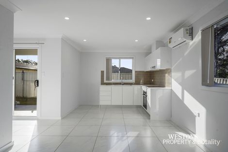 Property photo of 25 Debrincat Avenue North St Marys NSW 2760