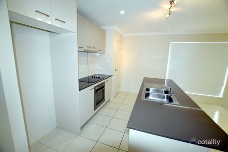 Property photo of 33 Cornforth Crescent Kirkwood QLD 4680