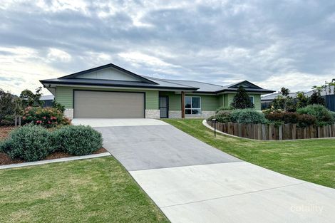 10 Knightsbridge Dr, Southside, QLD 4570