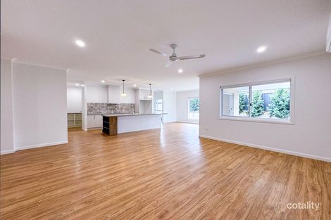 Property photo of 10 Knightsbridge Drive Southside QLD 4570