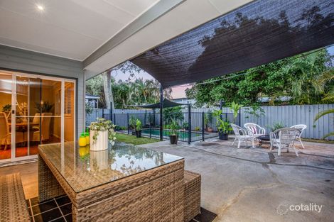 Property photo of 17 Echlin Street Labrador QLD 4215