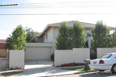 Property photo of 23 Selborne Road Toorak VIC 3142