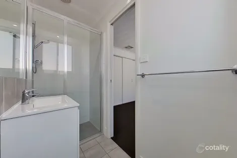 Property photo of 13B Lansdowne Drive Dubbo NSW 2830