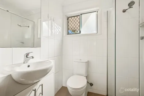 Property photo of 8/4 East Street Camp Hill QLD 4152
