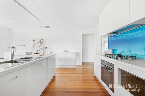 Property photo of 5 Pauline Avenue Dingley Village VIC 3172