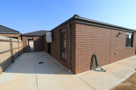 Property photo of 10 Split Rock Drive Brookfield VIC 3338