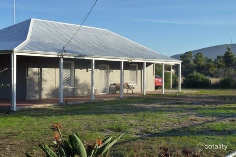 215 Avon Tce, York, WA 6302