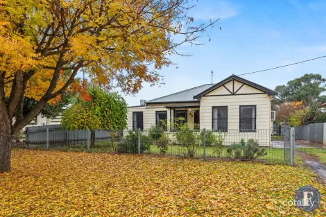 32 Gundagai Rd, Cootamundra, NSW 2590