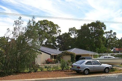 15 Urch Rd, Kalamunda, WA 6076