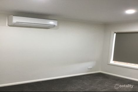 11a Abercarn Ave, Craigieburn, VIC 3064