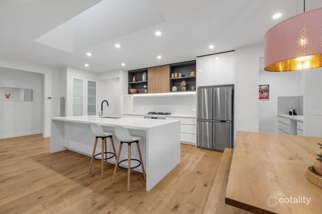 Property photo of 30 Boyana Crescent Croydon VIC 3136