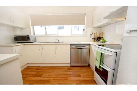 Property photo of 2/48 Britannia Avenue Broadbeach QLD 4218