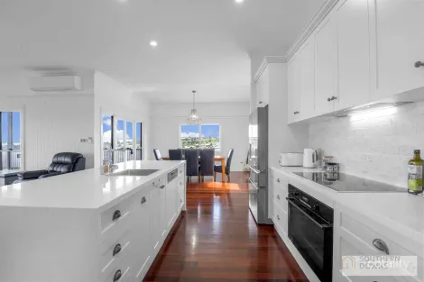 Property photo of 96 Glen Road Rosenthal Heights QLD 4370