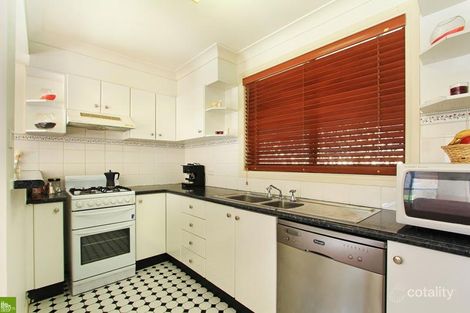 Property photo of 4/7-9 Cambridge Avenue Fairy Meadow NSW 2519