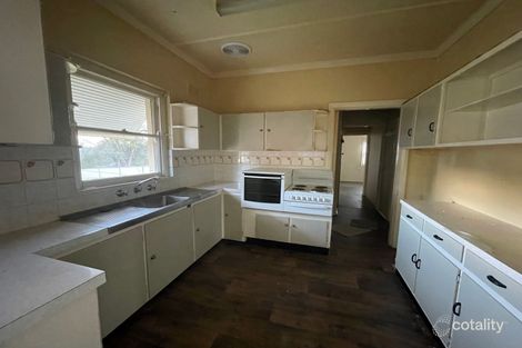 Property photo of 60 Brock Street Young NSW 2594