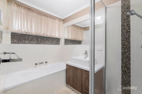 Property photo of 3 Sussex Court Mill Park VIC 3082