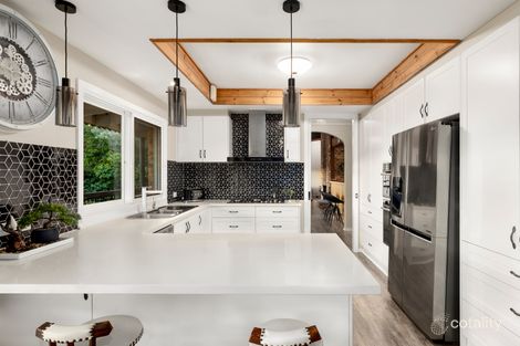 Property photo of 33 Lookover Road Donvale VIC 3111