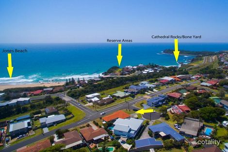 Property photo of 2 The Circuit Kiama Downs NSW 2533